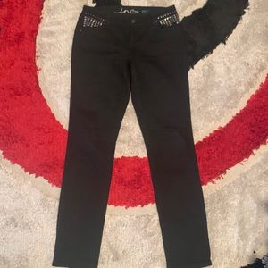 INC Denim, Skinny Leg; Regular Fit. Size 8, Black.